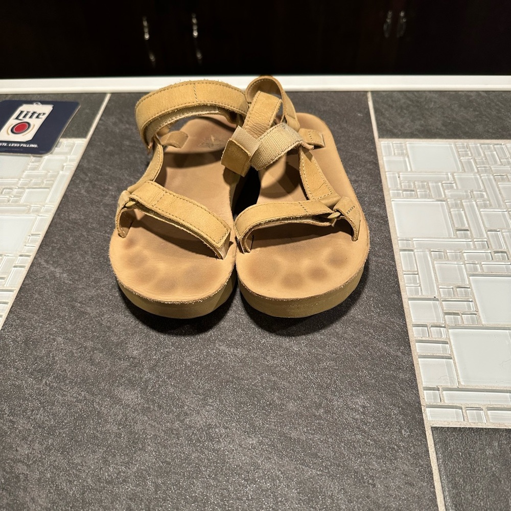 Teva Sandler Size 6